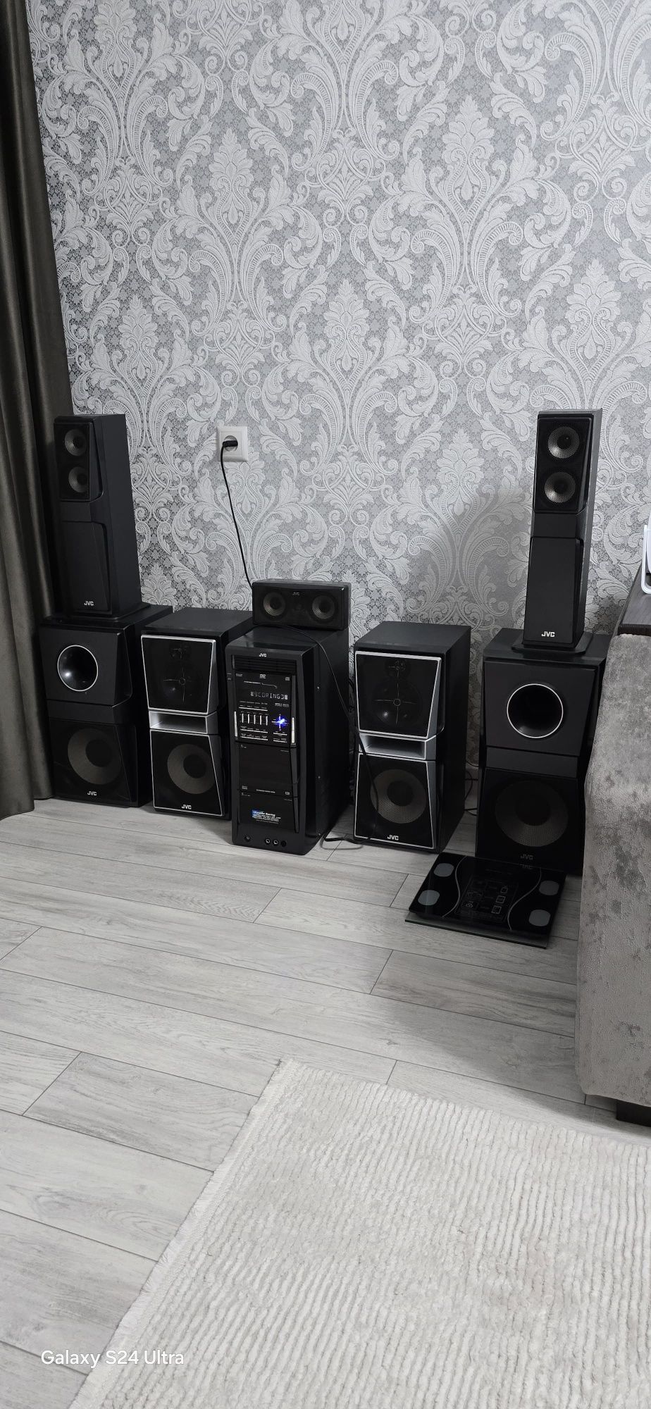 Музыкальный центр JVC
