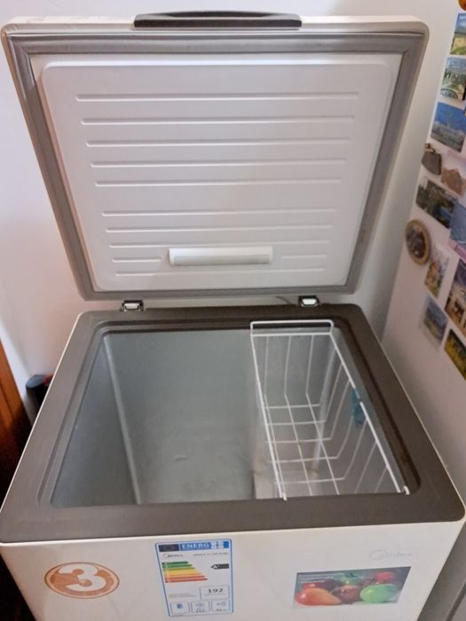 Ladă frigorifică Midea