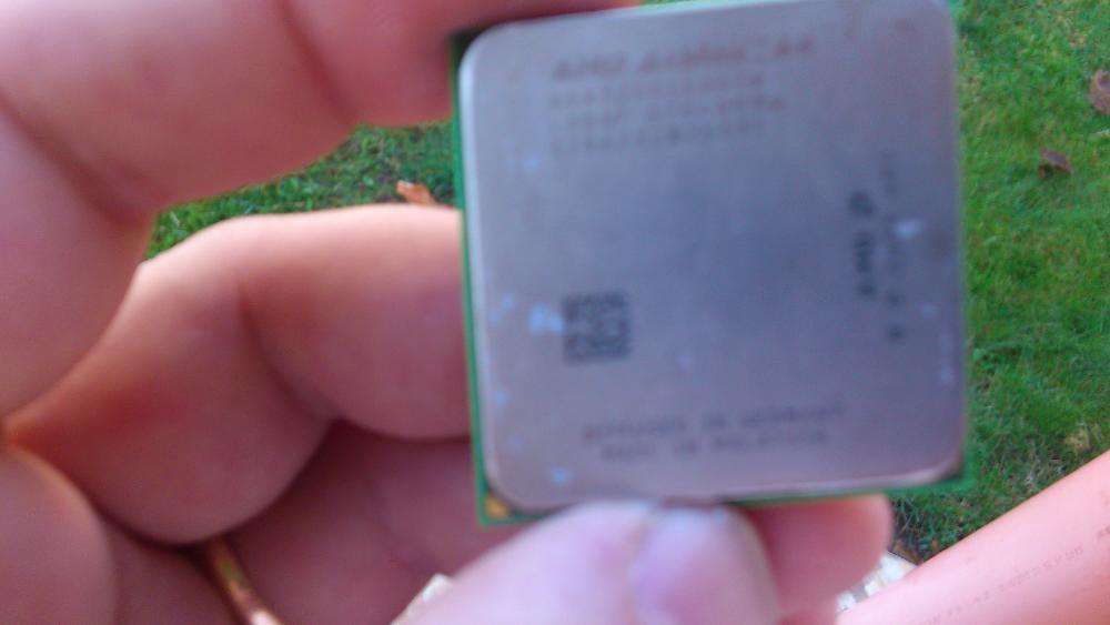 Procesor AMD Sempron 64 3200+ 1.8GHz socket AM2