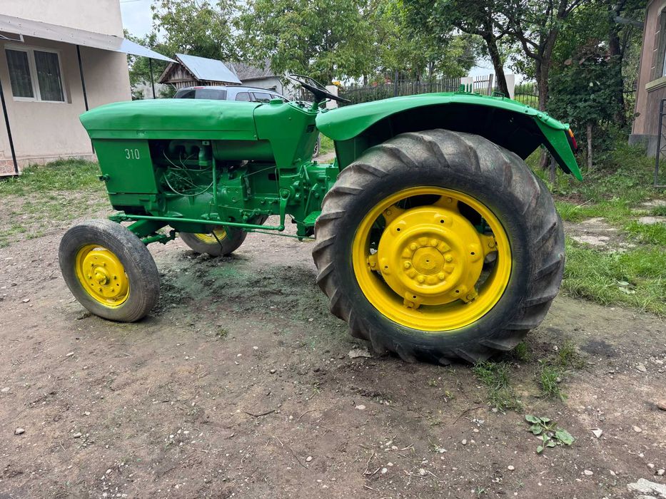 Vând John Deere Lanz 310