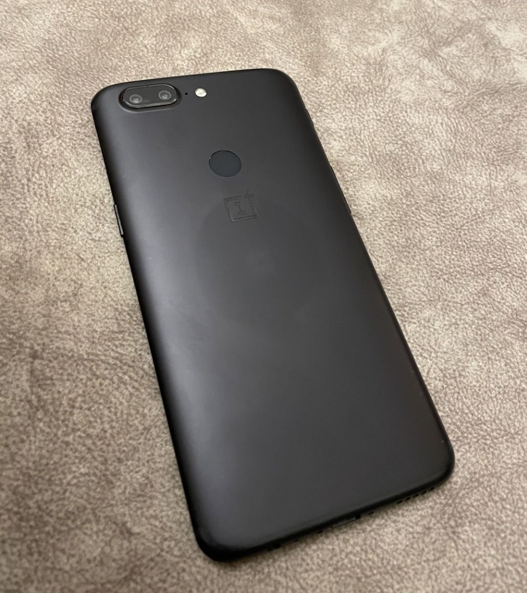 Oneplus 5T Флагман