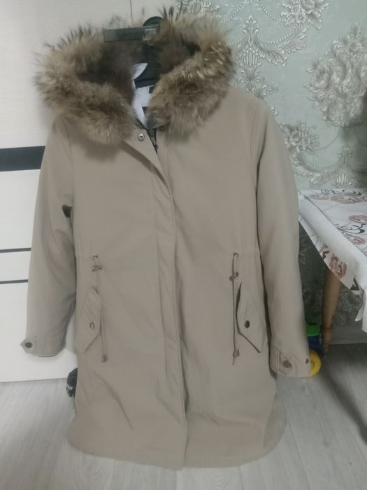 Продам парку в отличном состоянии