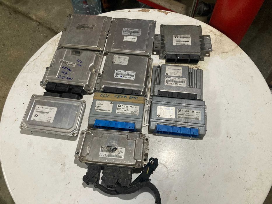 Компютър еку BMW 735i E65 ecu електронен блок двигател
