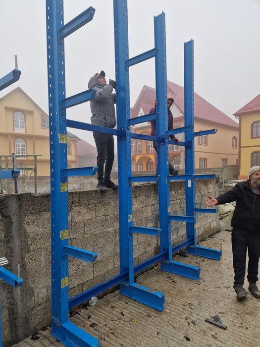 Rafturi metalice cantilever rastele