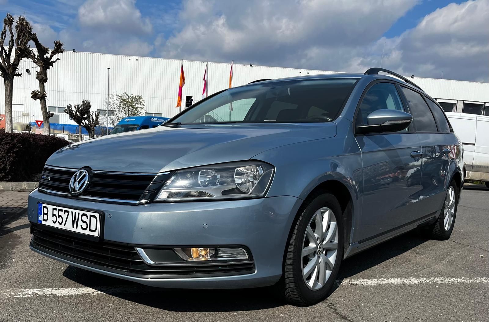 Vând Volkswagen Passat B7