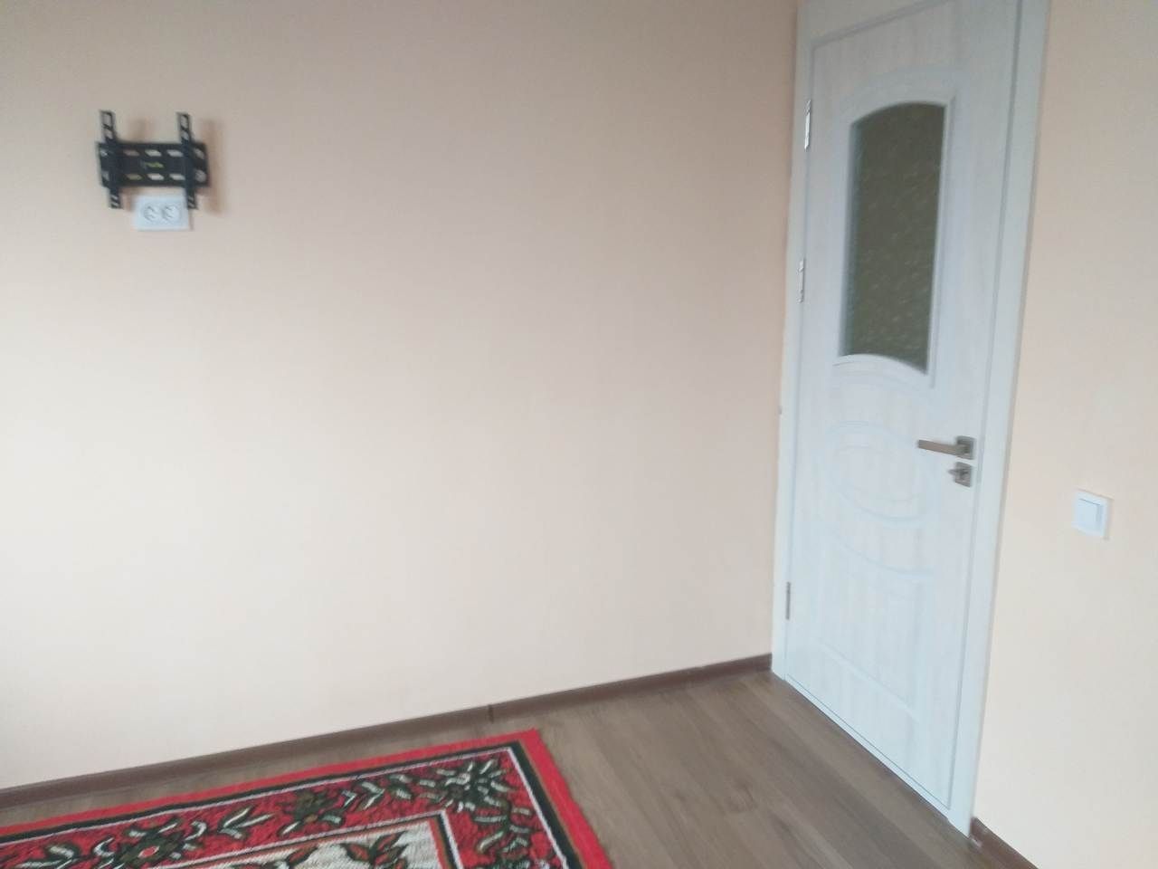 Akmal Arenda rohat 1 xona kelishiladi