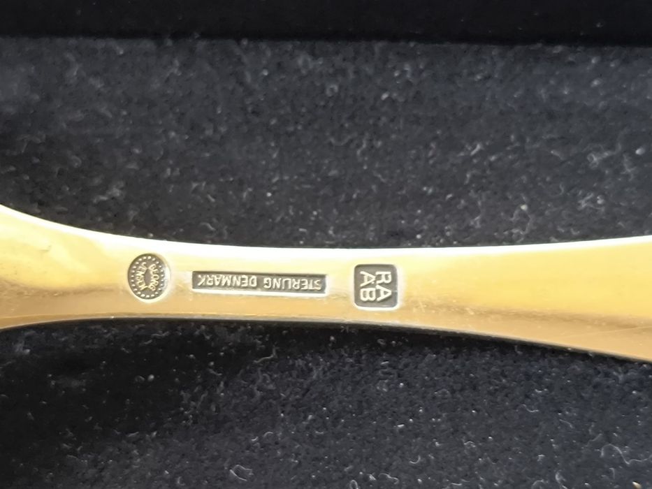 Продавам сребърна лъжичка 1982 Георг Иенсен позлатена