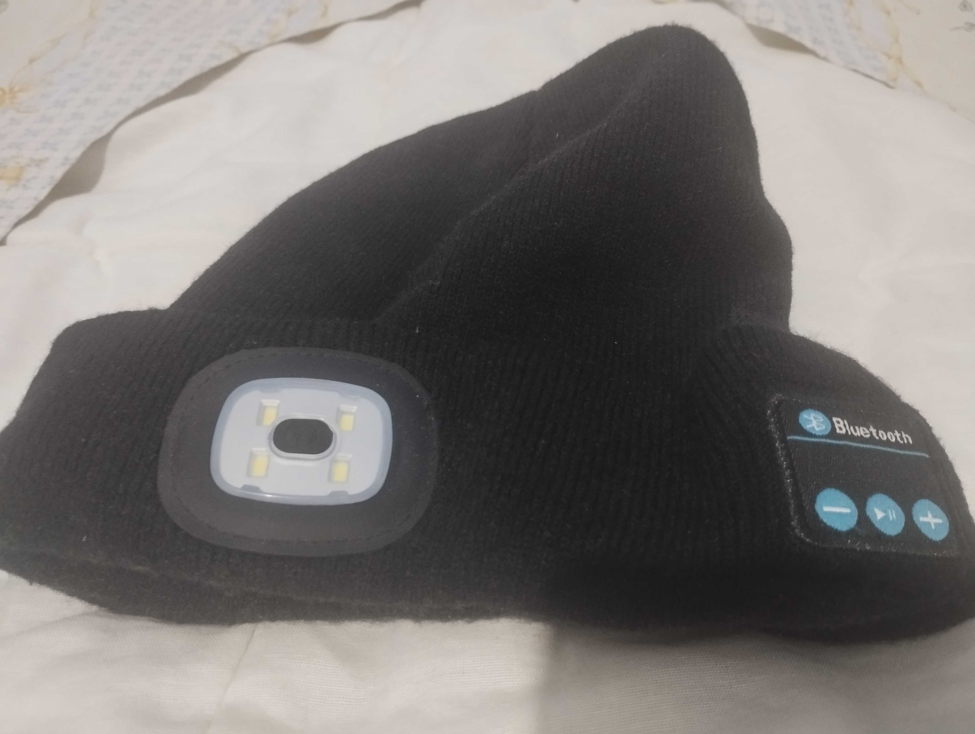 Смарт шапка и лента за глава с интегрирани bluetooth слушалки