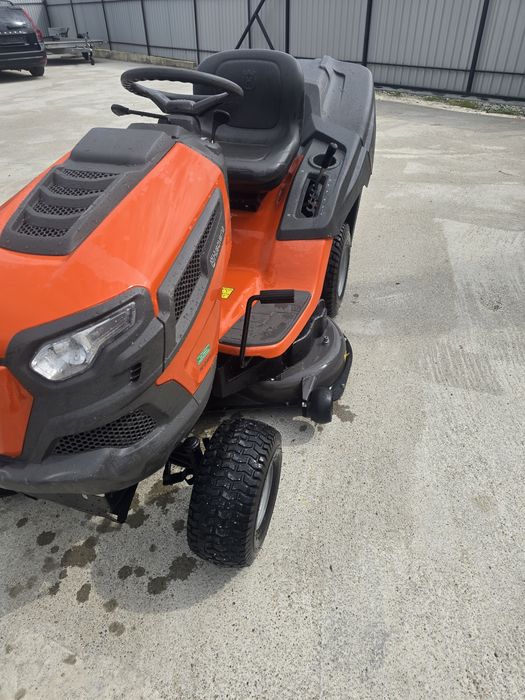 Tractoras Husqvarna TC 242T an 2020
