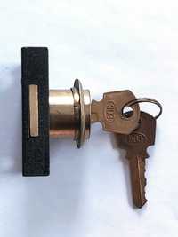 Ключе от пощенска кутия и брава за пощенска кутия