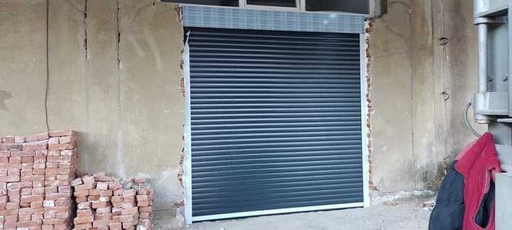 Usi garaj tip rulou