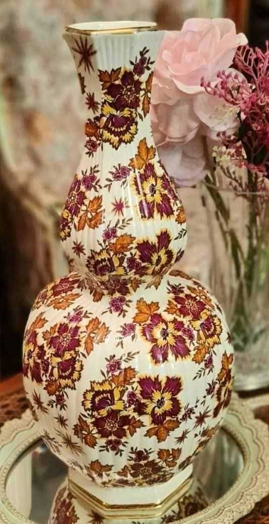 Арт Деко 
Прекрасна ,Флорална ваза  -