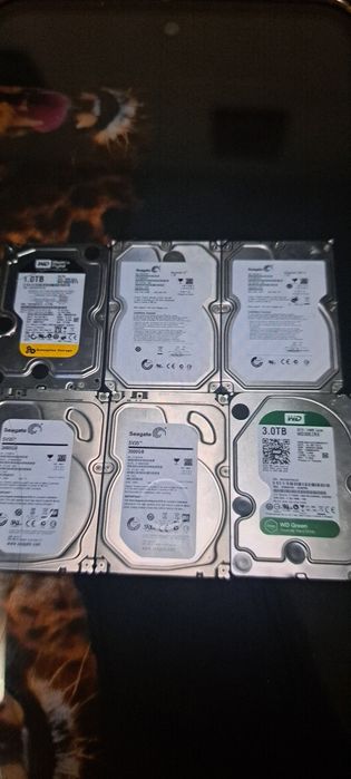 Vând HDD 1TB și 3TB