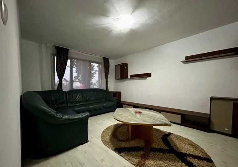 Apartament cu 3 camere decomandat, Craiter