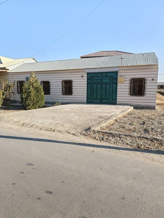 Яхши нархда ховли сотилади