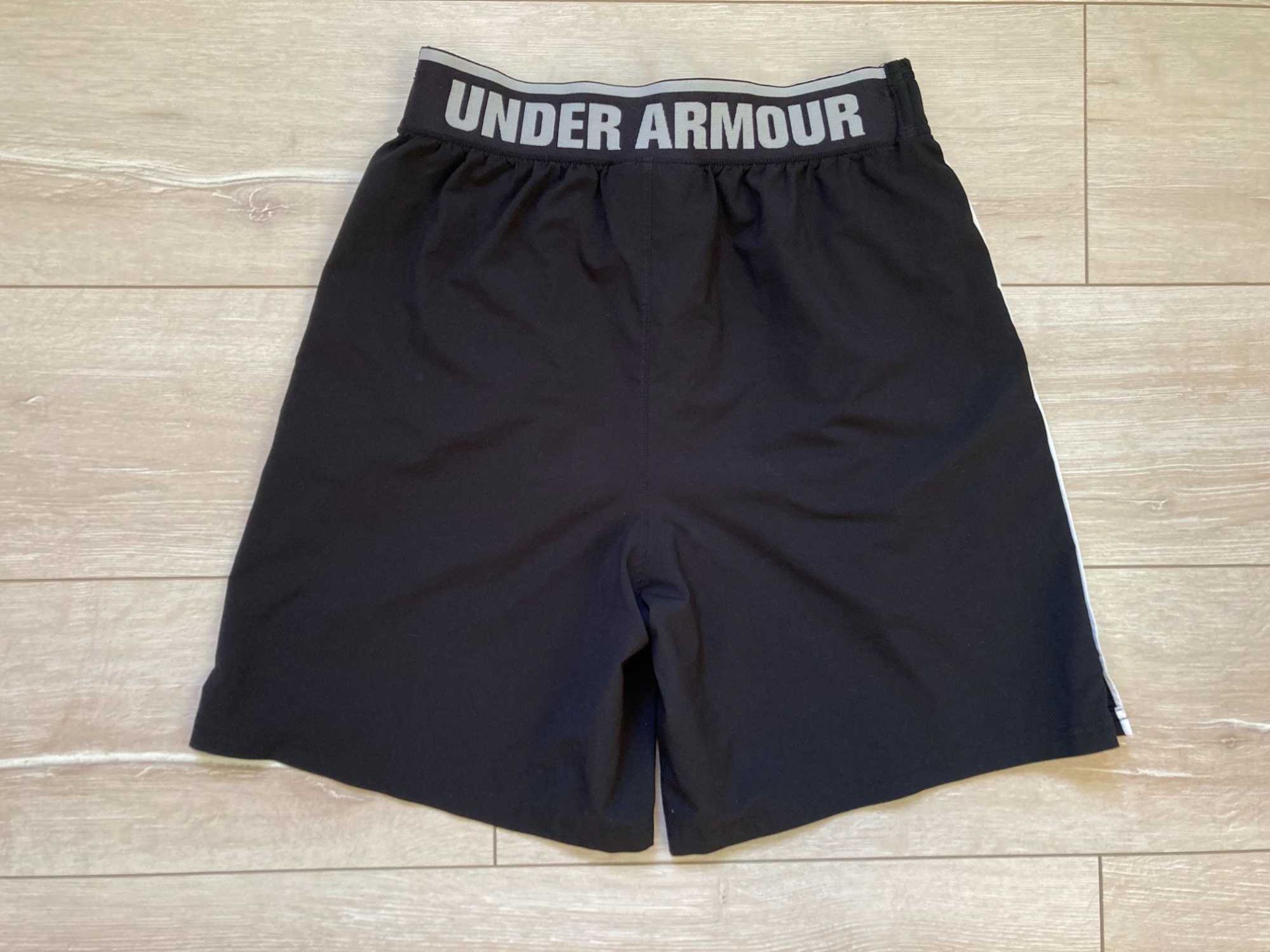 Under Armour Heatgear Loose къси панталони къс панталон шорти М