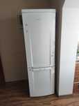 Продавам хладилник electrolux