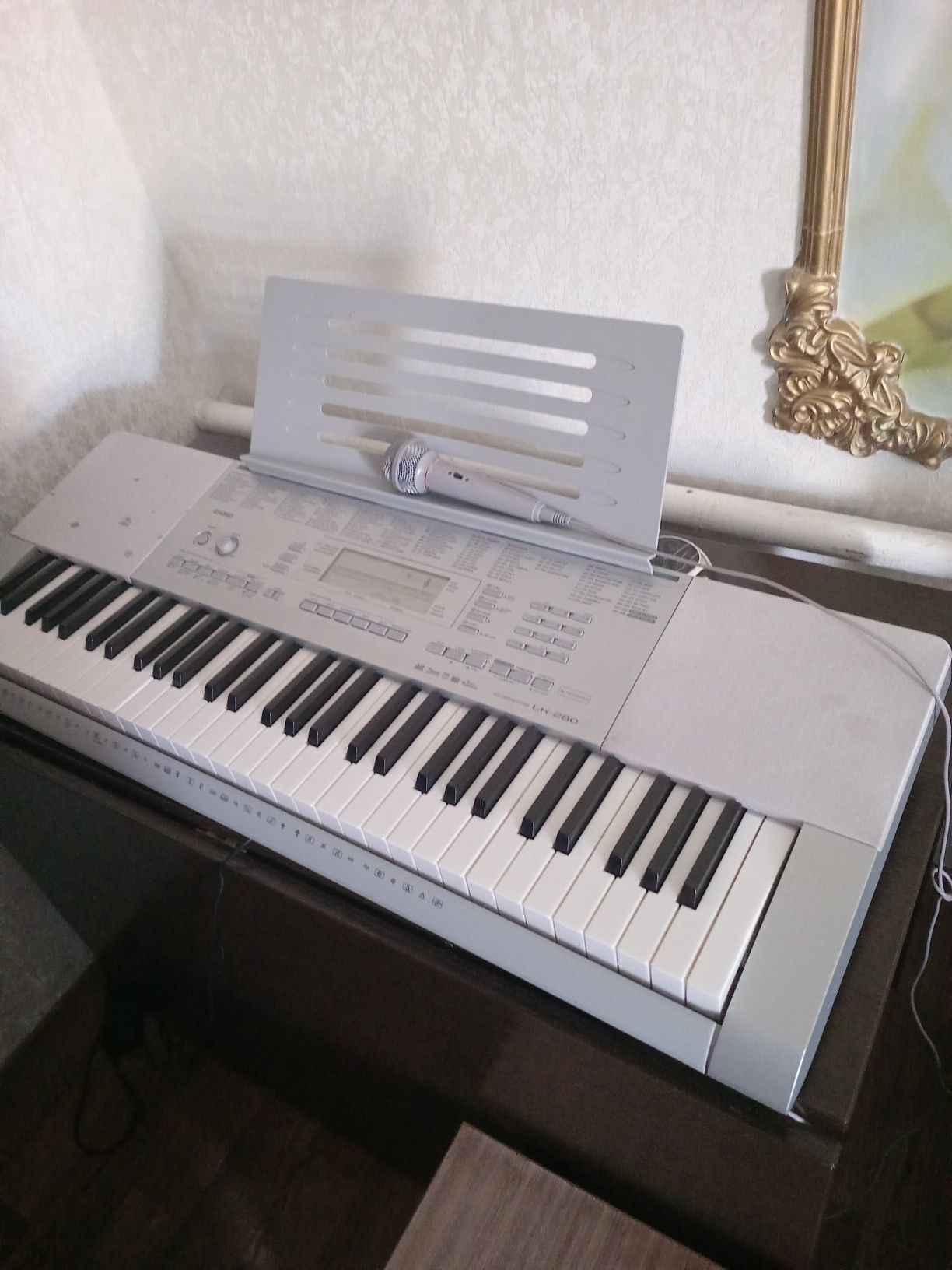 Клавишный инструмент Casio