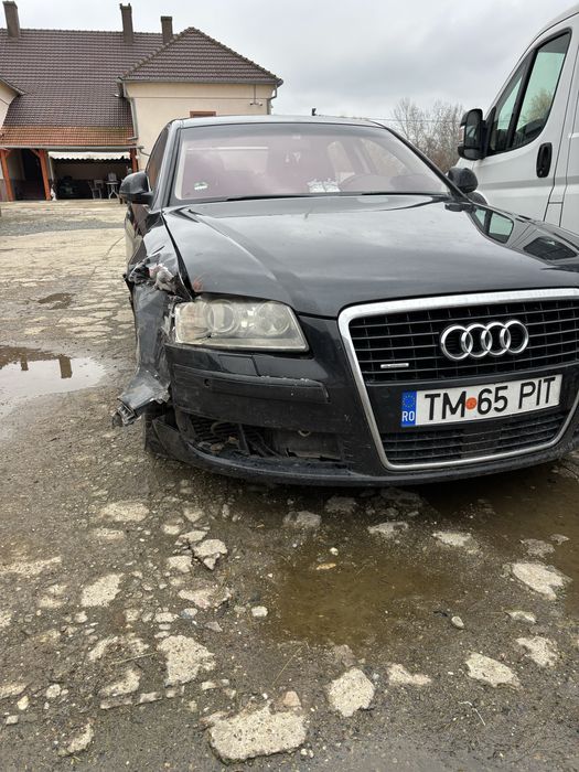 Audi A8 cutie motor stare perfecta