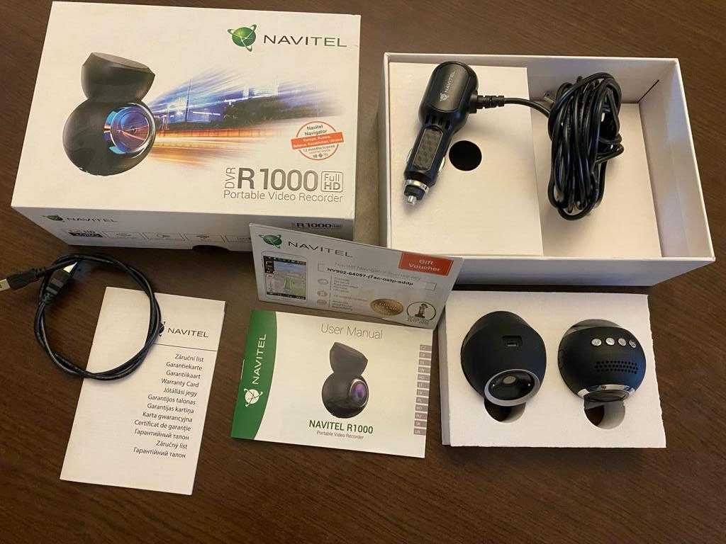 NAVITEL R1000, MicroSD 32GB, 1.2", Wi-Fi, Full HD, negru Camera Auto