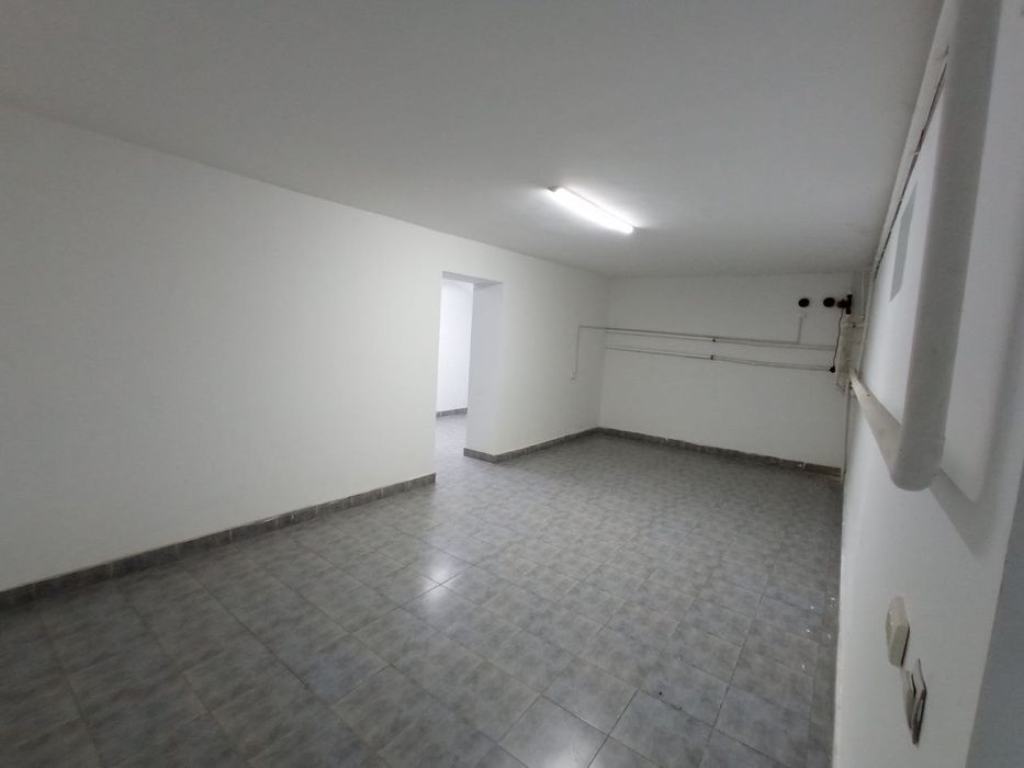 Своя Аренда помещений 300 м2. Цокольный этаж