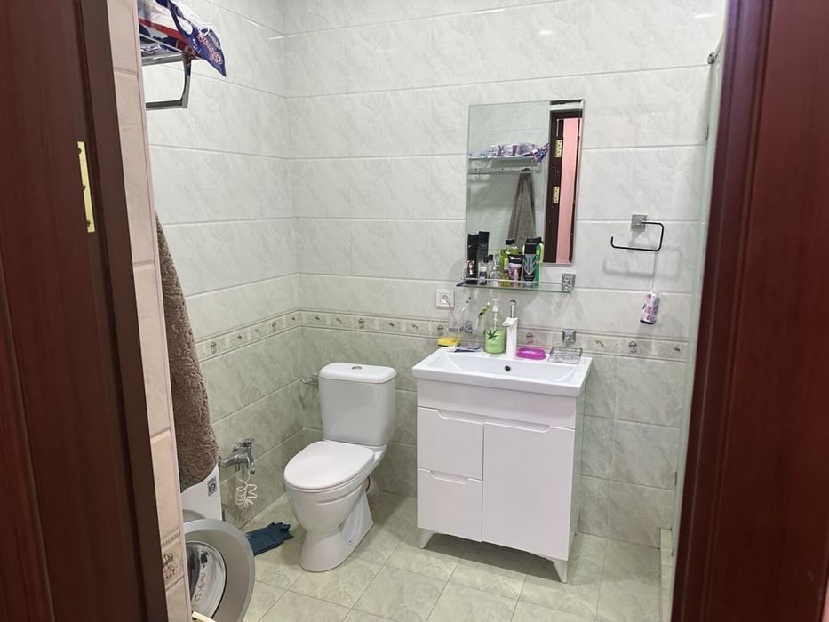 Сдается 2 ком Метро Новза. Хамза