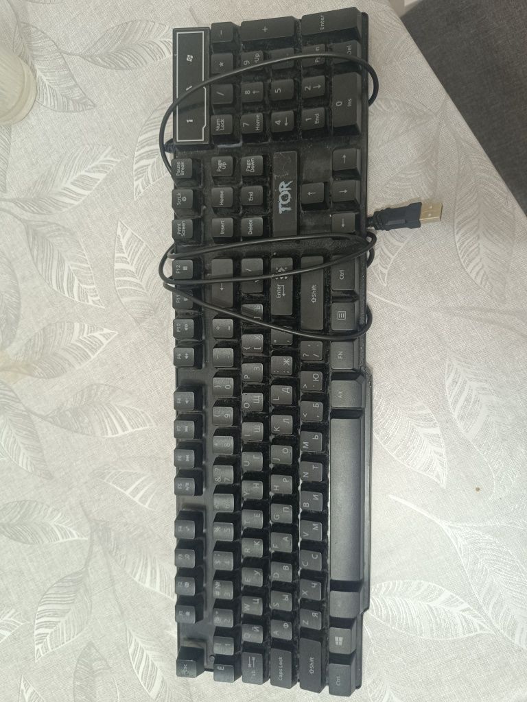 Продаю игровую клавиатуру и мышку