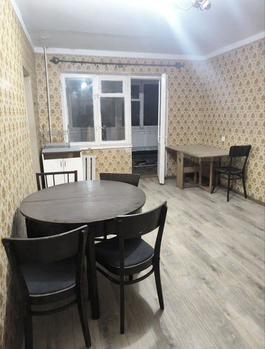 Сдам 2 х комнатную Метро Новза