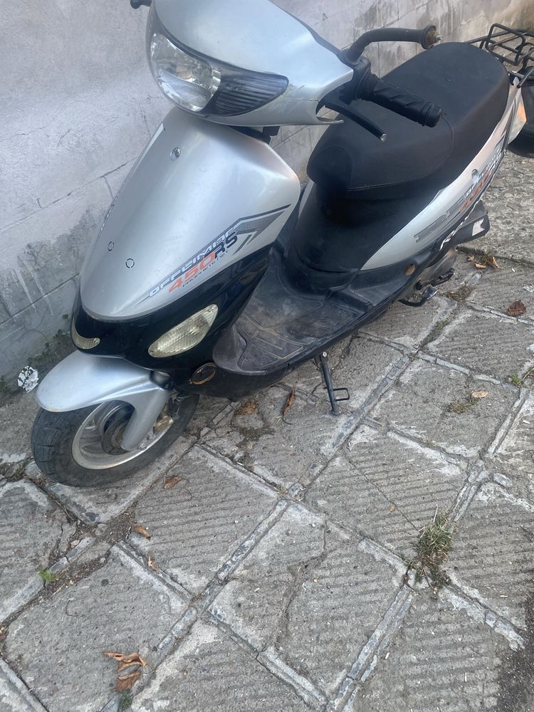 Скутер 50 кубика