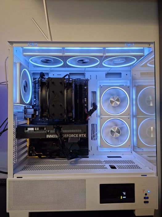 PC Ryzen 5800x cu RTX 5060