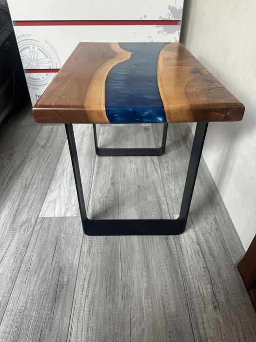 Маса от орех с епоксидна смола