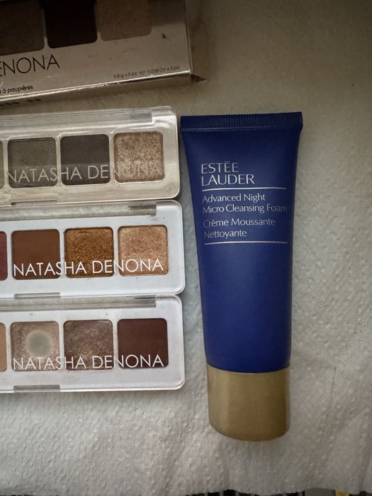 Fond de ten Charlotte Tilbury Produse cosmetice+ cadou