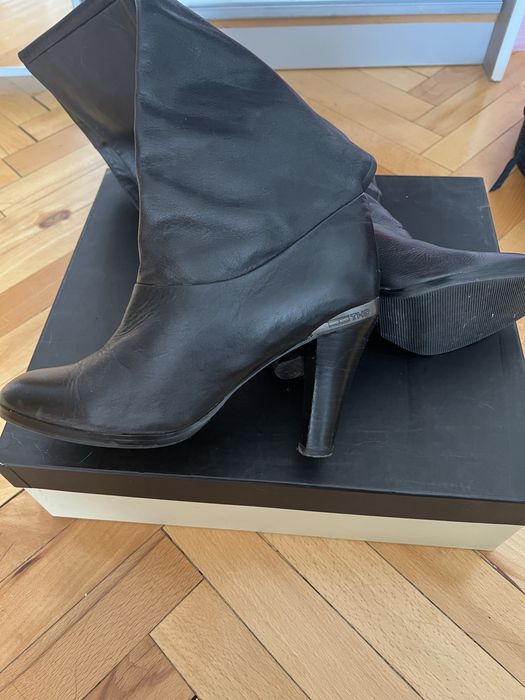 Дамски ботуши Tommy Hilfiger 37