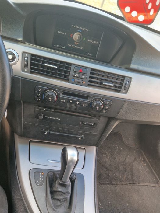 Vând bmw e90 320d