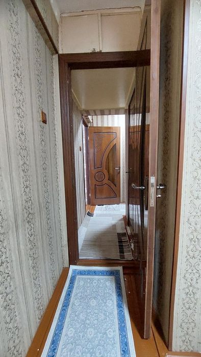 1 xonali 2 xona qilingan Qoraqamish 1/2 da. Srochno sotiladi