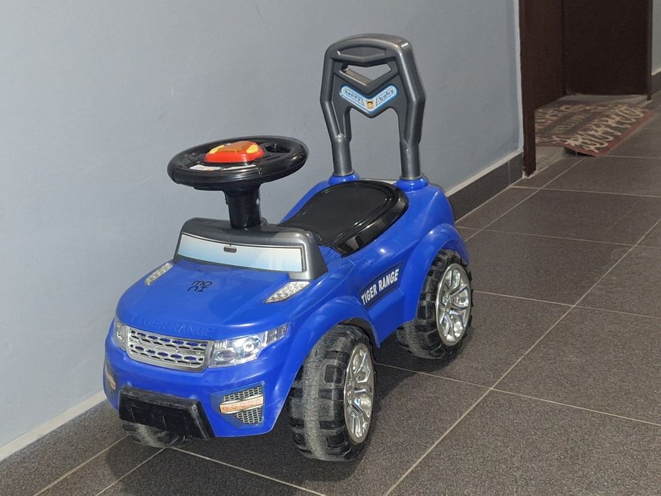 Детско камионче Moni