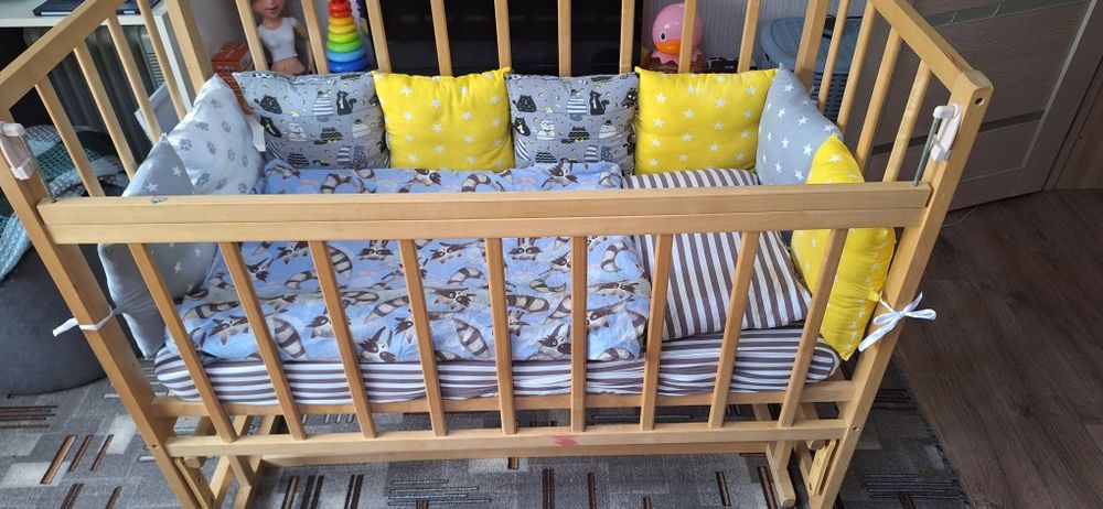 Кроватка-маятник