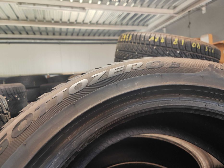 4бр. зимни гуми 225/55/18 Pirelli