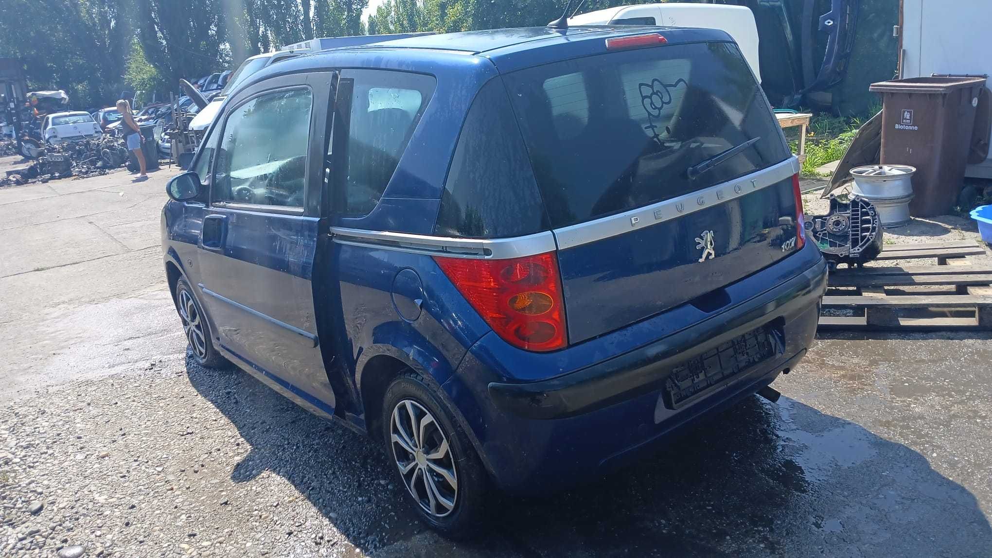Dezmembrez Peugeot 1007 - 1.4 Benzina Din 2005- KFV