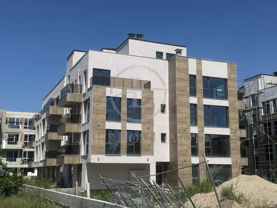 Продава се Двустаен апартамент в Пловдив, Христо Смирненски - 70 кв.м за 1093 €/кв.м - Снимка #2