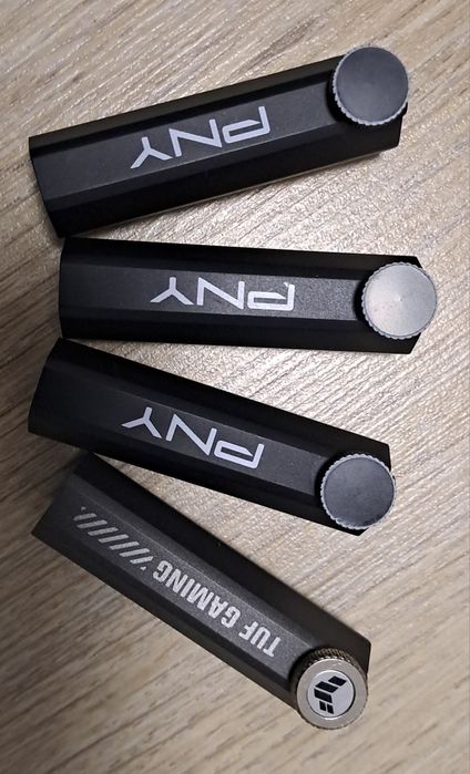 Suport sustinere placa video, reglabil, cu baza magnetica PNY / Tuf