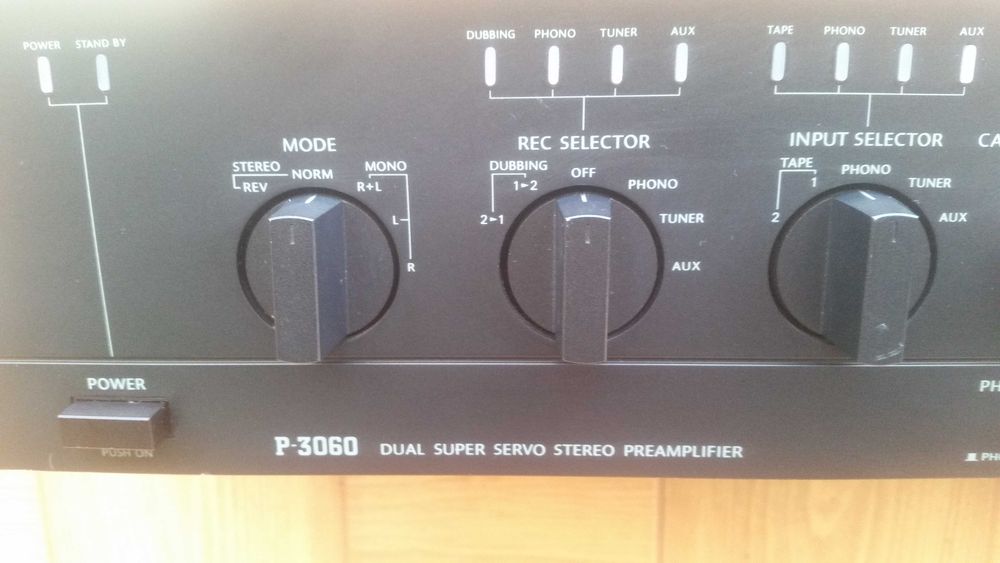 Preamplificator Onkyo P-3060