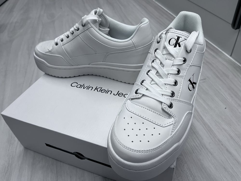 Кроссовки Calvin Klein 41 р