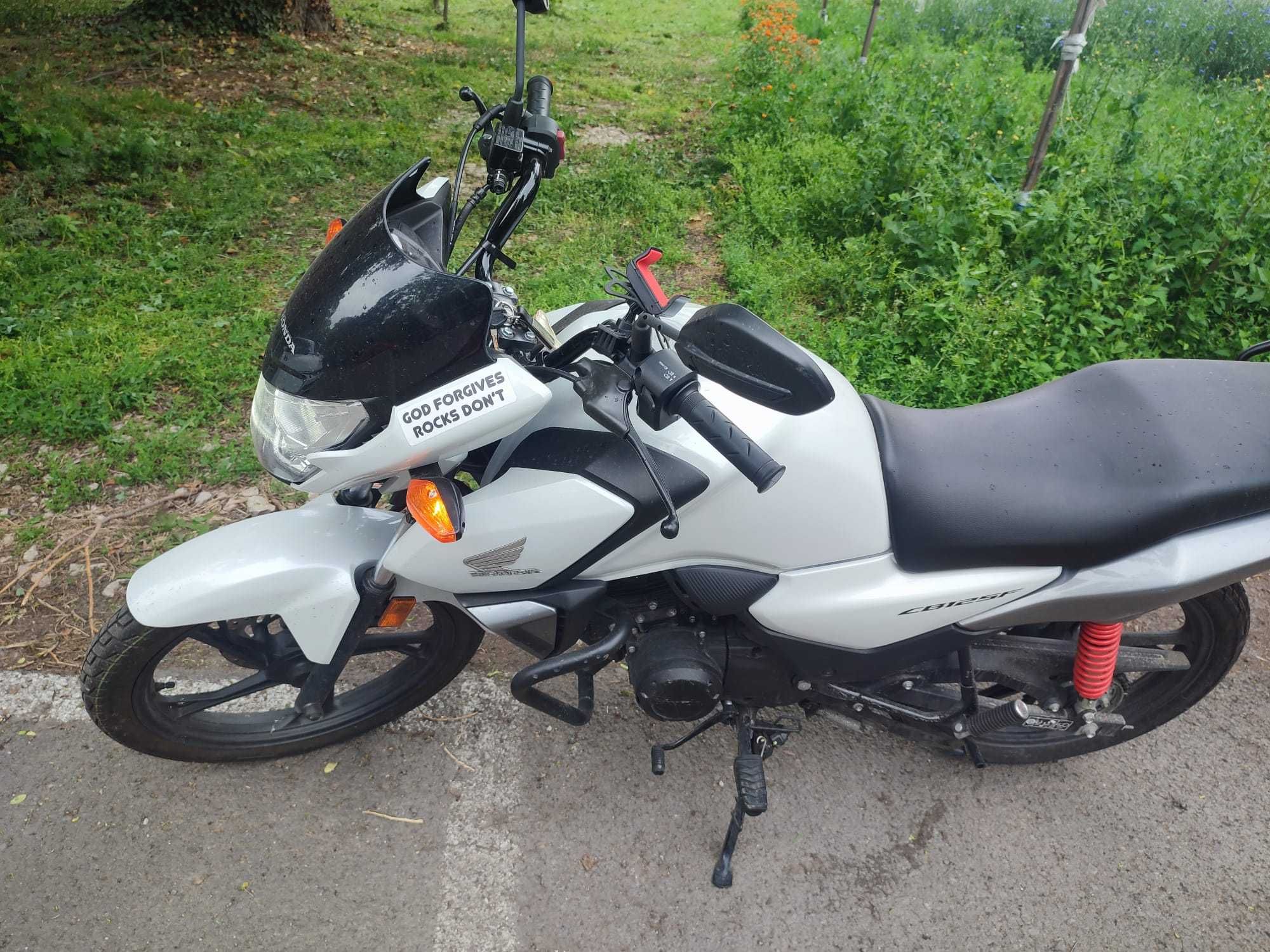 HONDA CB 125 F 2022. 2500km.