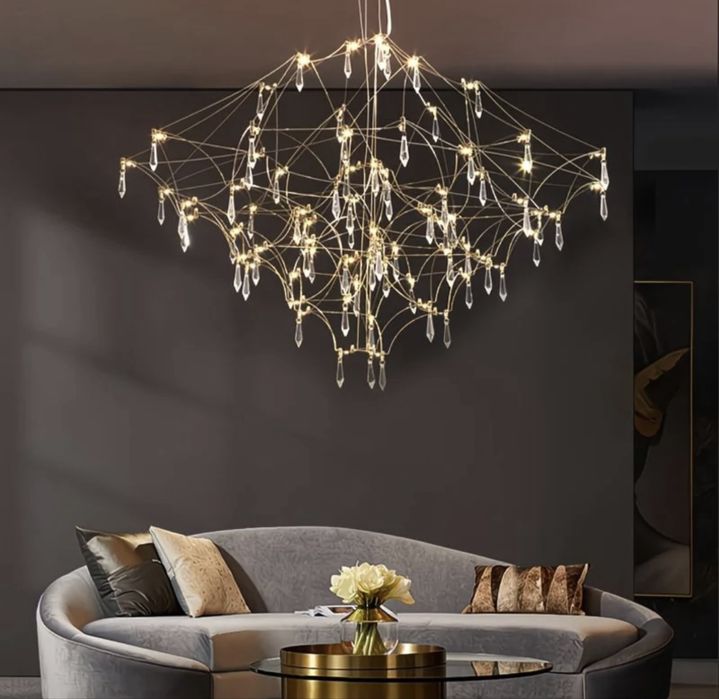 Продаётся дизайнерская люстра — новинка 2025 года!