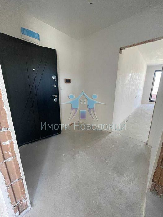 Продава се Двустаен апартамент в Шумен, Пазара - 70 кв.м за 1400 €/кв.м - Снимка #4