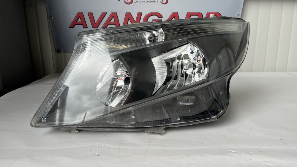 2 броя ляв фар за Mercedes V-class W447