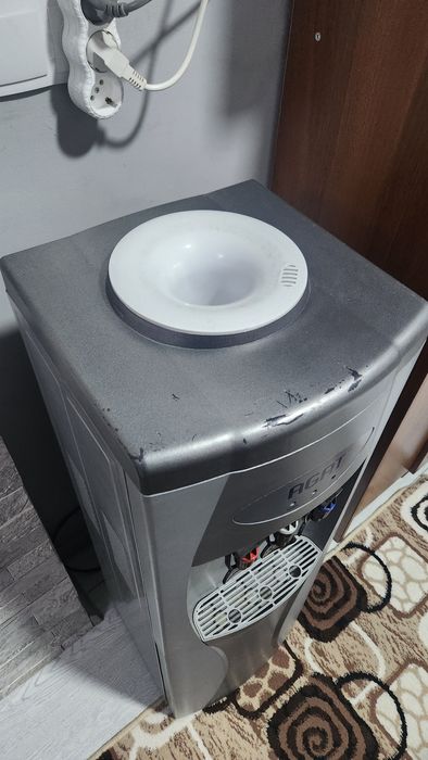 Кулер для холодной и горячей воды Agat