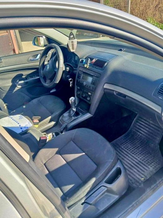 Vand skoda octavia 2, 140cp an 2007 , echipata ptr drumuri grele