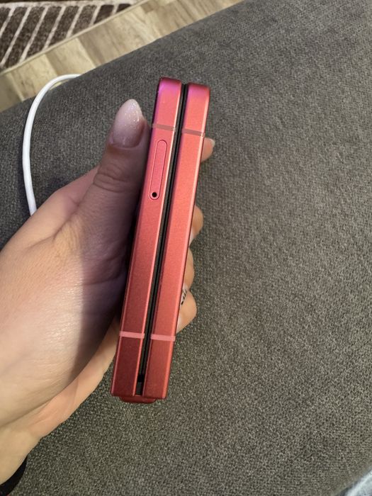 Samsung galaxy z flip 7 256 гб.